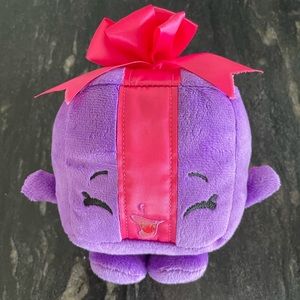 Shopkins Stuffed Miss Pressy
